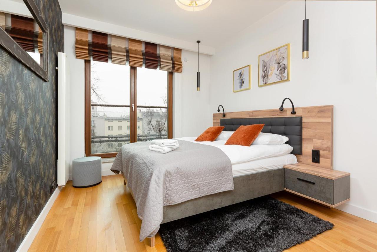 Park Arkadia Apartment With Parking Mokotow By Noclegi Renters Varsovie Extérieur photo