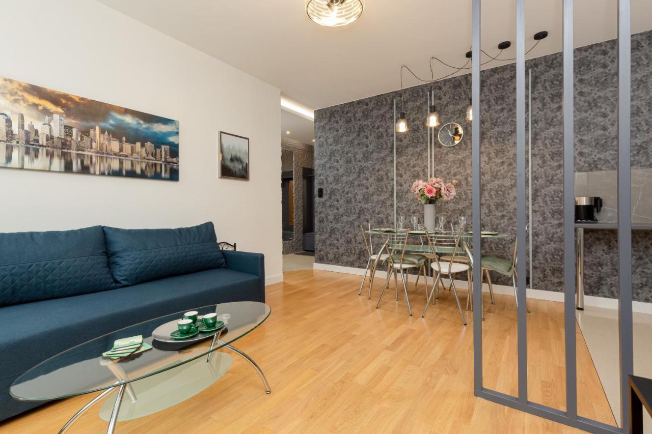 Park Arkadia Apartment With Parking Mokotow By Noclegi Renters Varsovie Extérieur photo