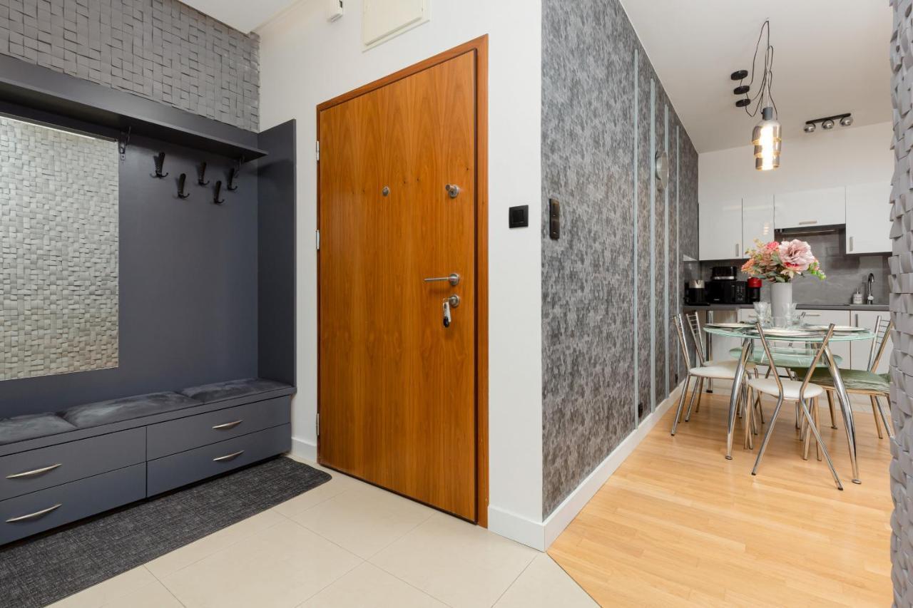 Park Arkadia Apartment With Parking Mokotow By Noclegi Renters Varsovie Extérieur photo