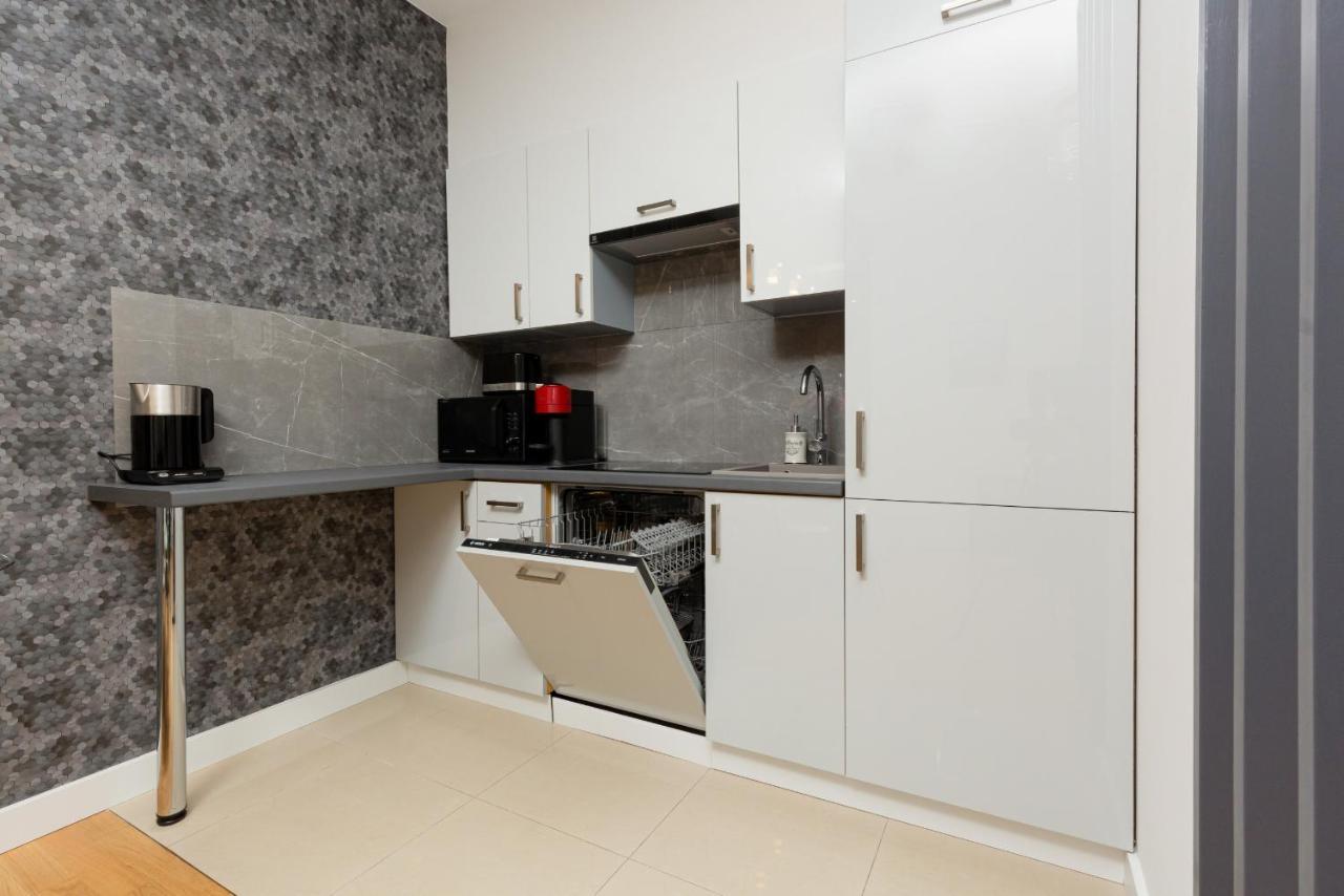 Park Arkadia Apartment With Parking Mokotow By Noclegi Renters Varsovie Extérieur photo