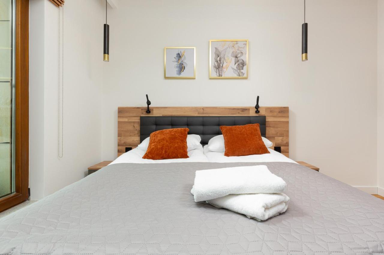 Park Arkadia Apartment With Parking Mokotow By Noclegi Renters Varsovie Extérieur photo