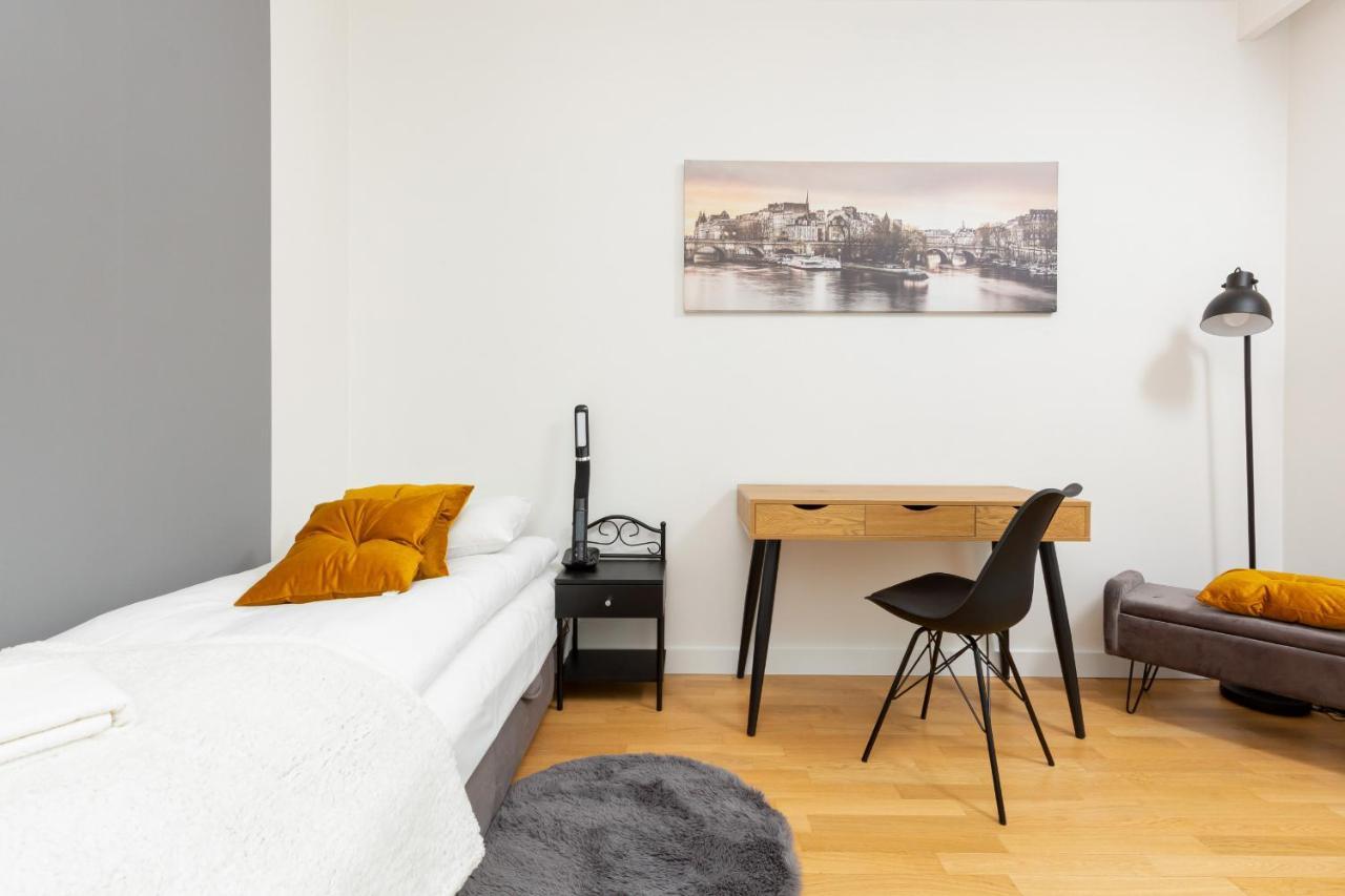 Park Arkadia Apartment With Parking Mokotow By Noclegi Renters Varsovie Extérieur photo