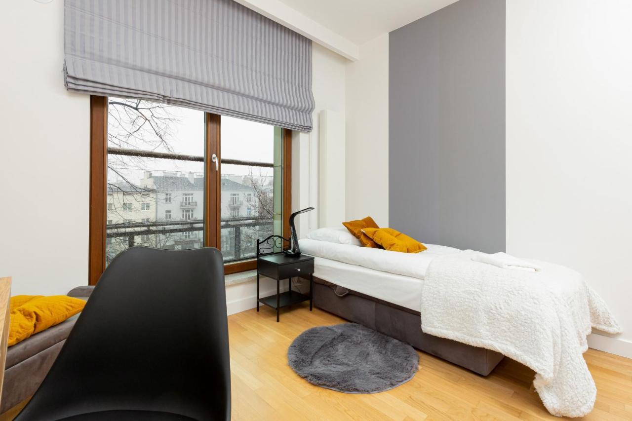 Park Arkadia Apartment With Parking Mokotow By Noclegi Renters Varsovie Extérieur photo